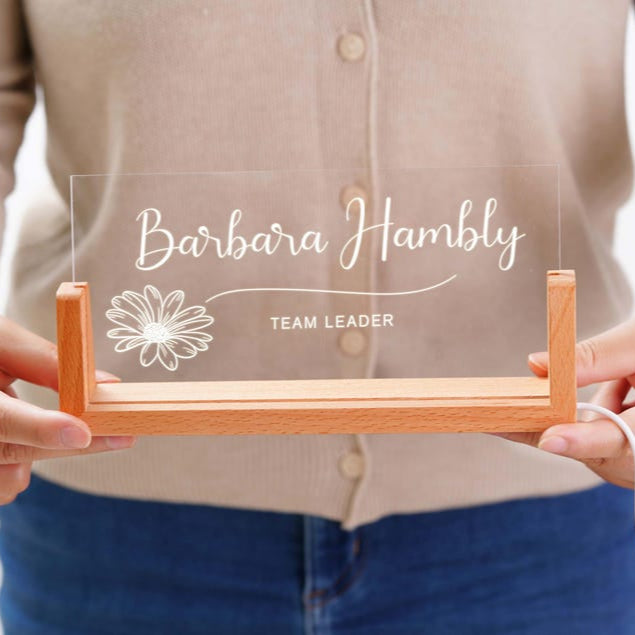 LED Light Desk Name Plate, Custom Desk Name Plate with Lights, Administrative Gift, Gift for Her, Office Decor, Boss Gifts, Graduation Gifts