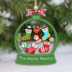 Personalized Family Stocking Ornament 2025 Christmas, Customize Family Christmas Stockings Shaker Ornament, Family and Pet Ornament Keepsake