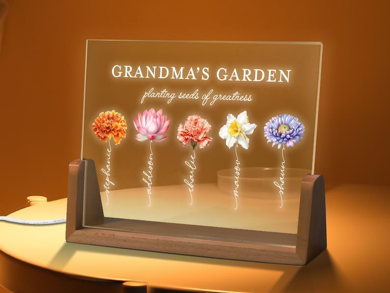 Personalized Gifts for Mom, Grandma Gifts, Custom Night Light, Mom Birthday Gift, Grandma's Garden, Gifts for Grandma from Grandkids