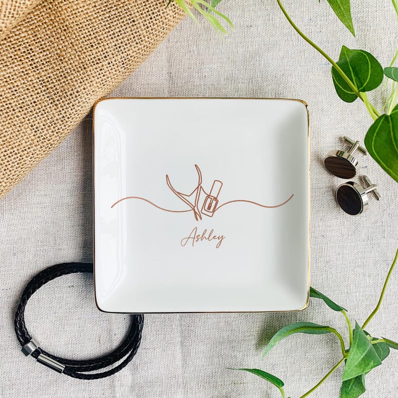 Manicurist Christmas Gift, Nail Polish Trinket Tray, Custom Name Ring Dish, Nail Salon Decor, Nail Enthusiasm Holiday Gift