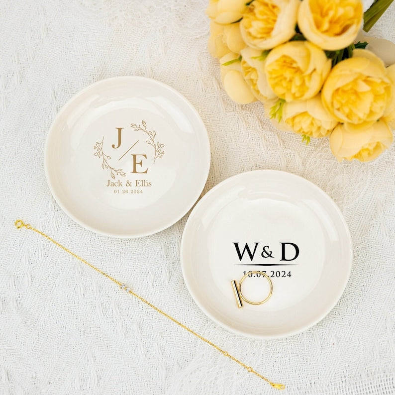 Personalized Engagement and Wedding Ring Dish, Initials Date Jewelry Dish, Custom Trinket Dish, Anniversary Gifts for Her, Wedding Day Gifts