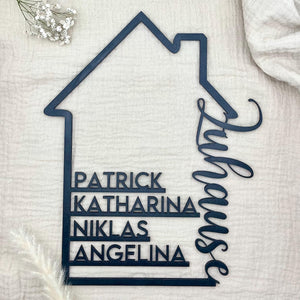 Personalizable family sign in house shape, wooden decoration with name, housewarming gift, house building, family door wreath with family name