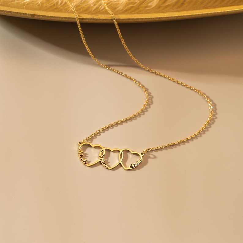 Family Name Necklace with Heart, Multiple Hearts Necklace, Kids Names Jewelry for Mom