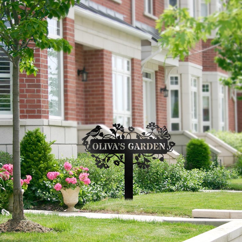 Custom Metal Garden Decor, Bird with Flower Garden Sign, Flower Design, Personalized Garden Sign, Custom Garden Name Sign, Home Gift