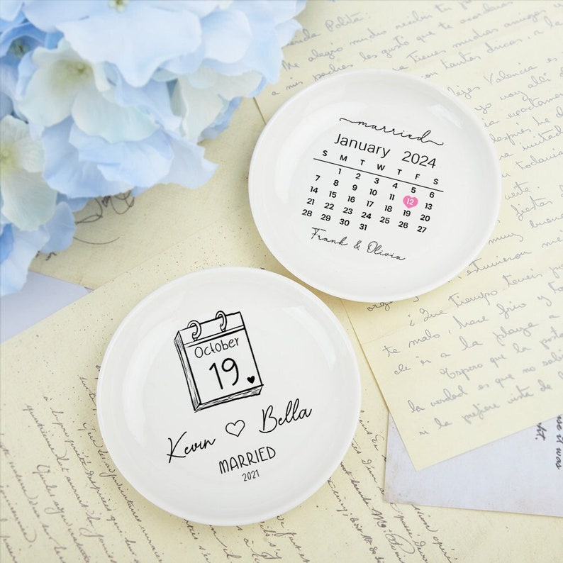 Custom Wedding Date Ceramic Ring Dish: Personalized Keepsake
