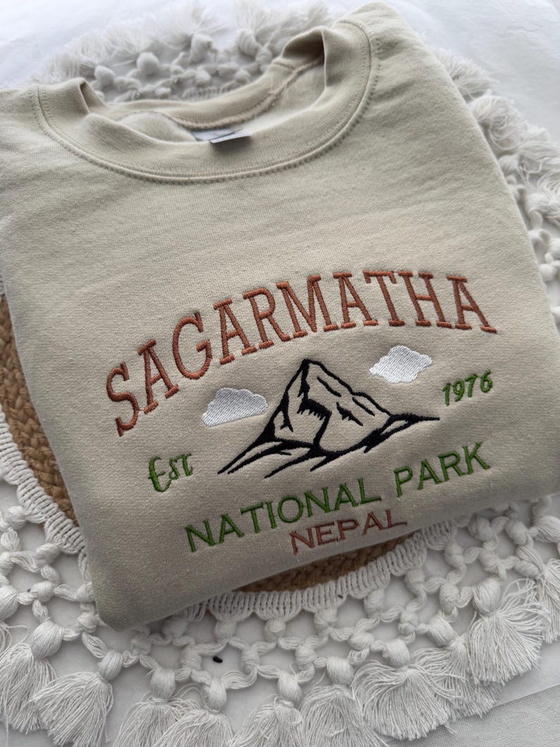 Custom National Park Crewneck Sweatshirt Embroidered Personalized Design il_794xN.6626153550_bdky.jpg