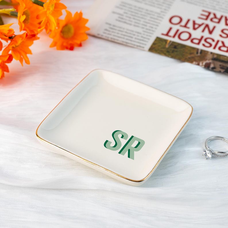 Custom Initial Ring Dish,Personalized Letter Trinket Dish,Jewelry Dish,Wedding Bridesmaid Gift,Birthday Gift for Best Friend,Anniversary