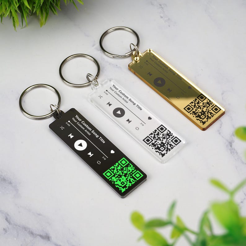 QR Code Song Keychain - Scannable Barcode Music Keyring Boyfriend Girlfriend Audio Personalised Romantic Keepsake