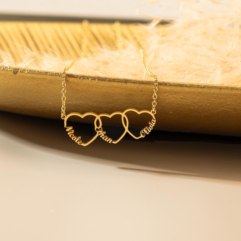 Family Name Necklace with Heart, Multiple Hearts Necklace, Kids Names Jewelry for Mom