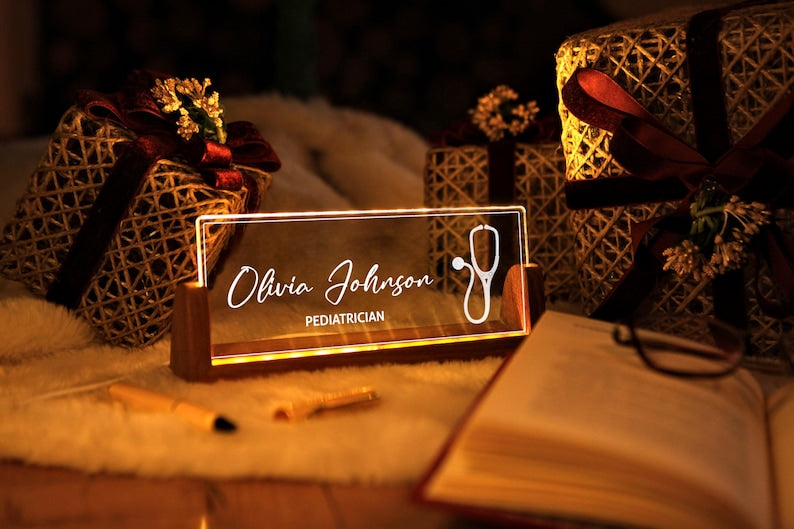 Heart Surgeon Personalized 3D Lamp - Unique Doctor Gift - Heart Surgery Gift - Customized Gifts for Heart Doctor - Cardiologist Gift Ideas