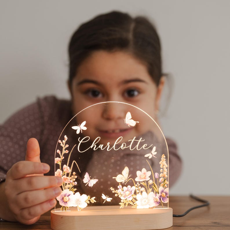 Custom Night Light for Baby Girl, Toddler Bedside Night Light, Custom Name Lamp, Floral Night Light for Nursery Decor, New Baby Gift