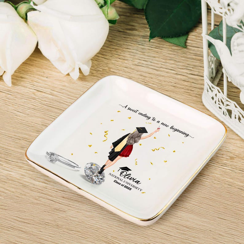 Personalized Graduation Jewelry Dish, Custom Trinket Tray, Class of 2026, Graduation Gift for Her, Senior Gift, College Graduation Keepsake