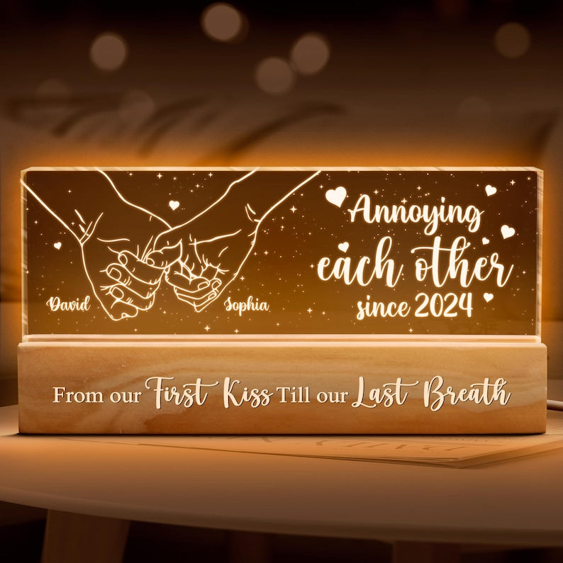 Custom LED Acrylic Couple Night Light, Personalized Names and Date, Romantic Gift for Anniversaries, Engraved Wooden Base Night Lamp