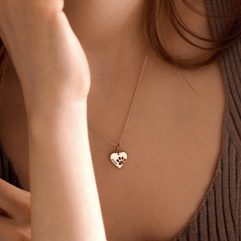 Custom Paw Name Necklace with Heart, Personalised Paw Print Necklace, Dog Paw Letter Necklace, Pet Memorial Gift for Her, Mothers Day Gift