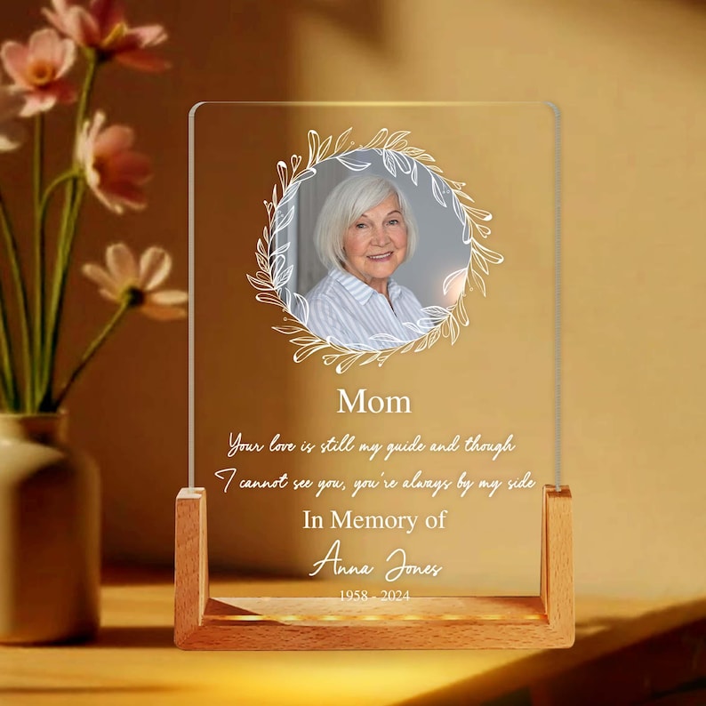 Custom Photo Memorial Night Light Gift Mom Remembrance,Mom Loss LED Light Memorial Picture Gift, Loss of Father Gift, In Loving Memory Gift