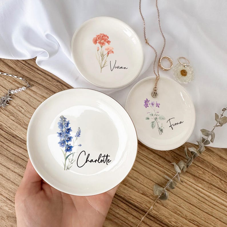 Personalized Birth Flower Ring Dish, Wedding Ring Dish, Perfect Bridesmaid Gift, Best Friend Gift, Custom Jewelry Dish, Birthday Party Gift