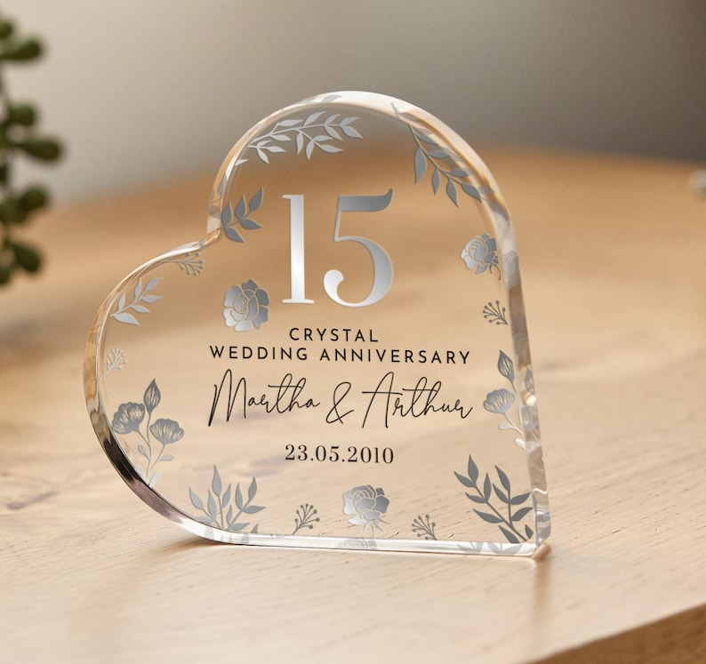Personalised 15th Wedding Anniversary Gift Crystal Anniversary Heart-Shaped Acrylic Plaque Custom Keepsake with Names Date Elegant Floral