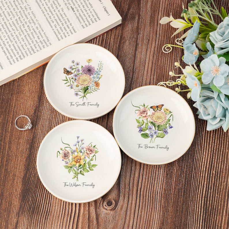 Personalised Birth Flower Trinket Dish,Family Bouquet Jewelry Dish,Watercolor Flower Ring Dish,Wedding Gift for Her,Birthday Gift For Mom