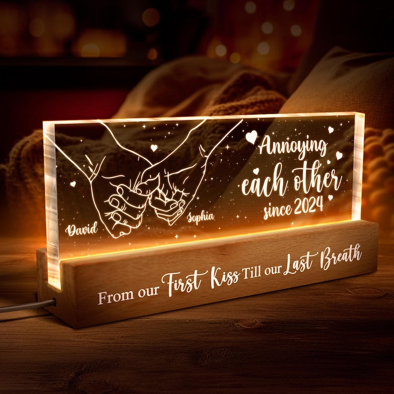 Custom LED Acrylic Couple Night Light, Personalized Names and Date, Romantic Gift for Anniversaries, Engraved Wooden Base Night Lamp