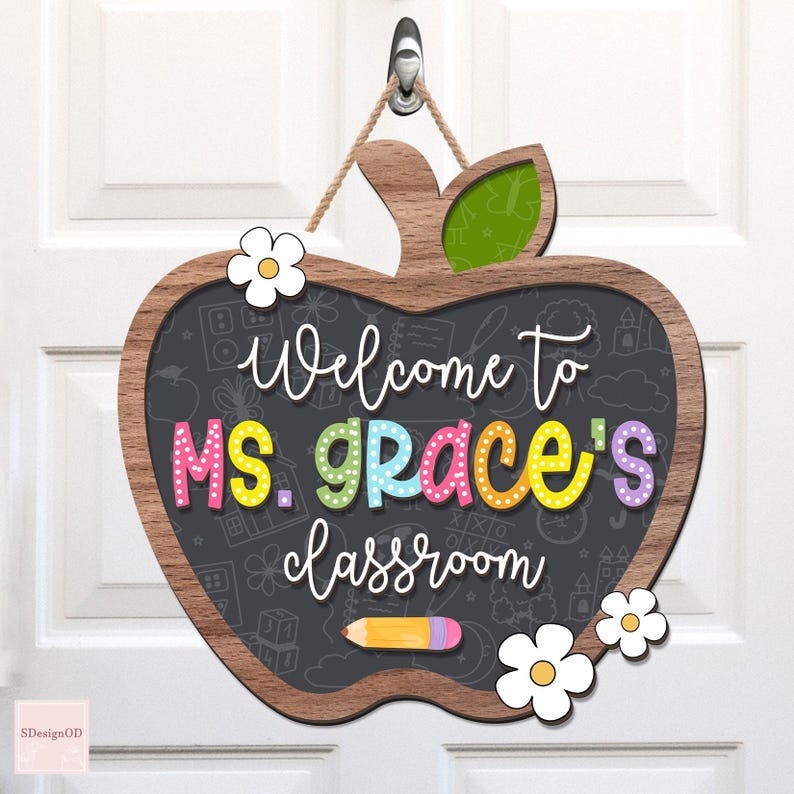 Personalized Teacher Door Sign, 3D Teacher Door Hanger, Teacher Apple Door Sign, Teacher Appreciation Gift, Floral Wooden Sign, Teacher Gift