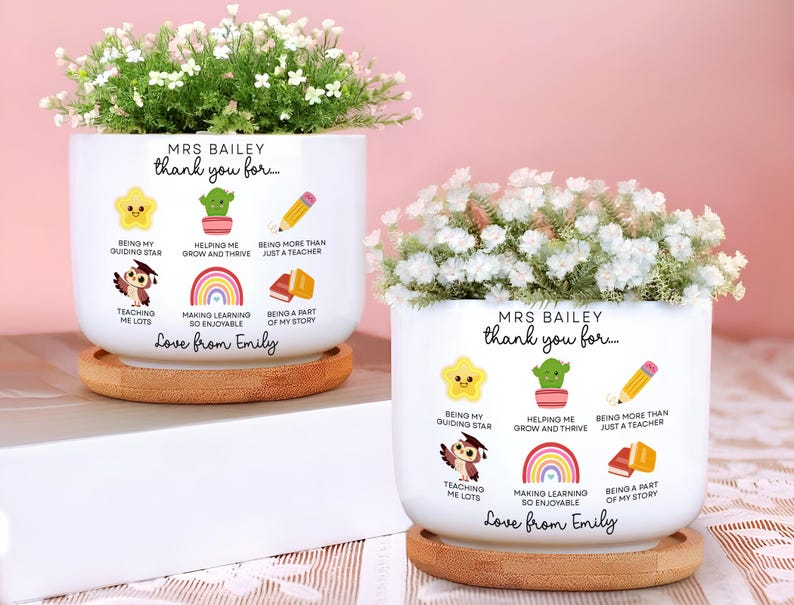Thank You Teacher Plant Pot, Custom Teacher Name Gift, Flower Pot for Teacher, Teacher Appreciation, Elementary Teacher, Teacher Planter