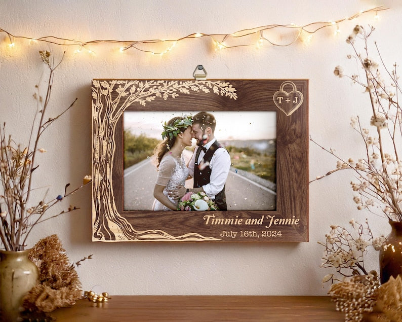 Personalized Wedding Gift,Engagement Photo Frame Plaque,Wedding Picture Frame with Date,Couple Gift,Newlywed Gift,Gift for Husband Wife
