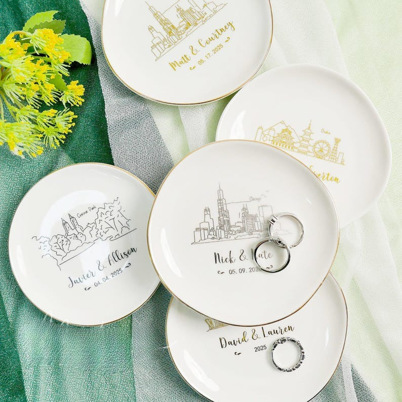 Destination Wedding Skyline Jewelry Dish, Wedding Venue Outline Ring Dish, Custom Wedding City/Hotel Trinket Dish, Just Engaged Gift