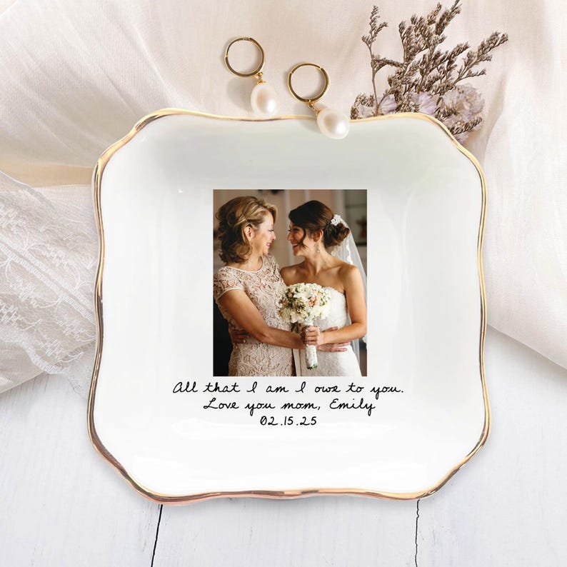 Custom Mom Gift From Daughter, Mother Of The Bride Gift, Mother Of The Groom Jewelry Dish, Wedding Favor Gift For Mom, Mom Ring Trinket Dish