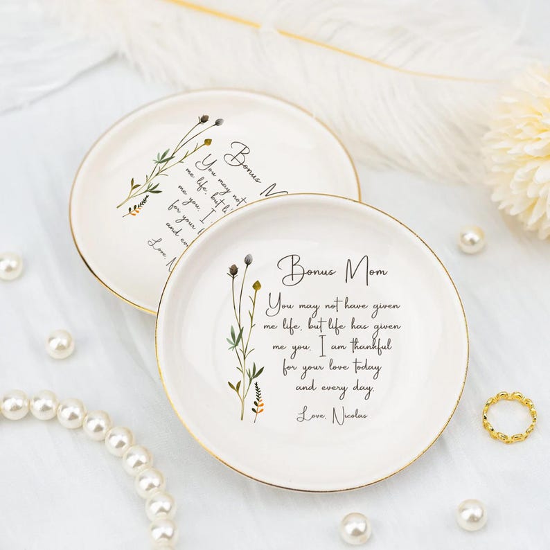 Personalized Ring Dish For Bonus Mom Gift For Step Mom From Daughter Custom Flower Trinket Tray Wedding Keepsake Mothers Day Gift