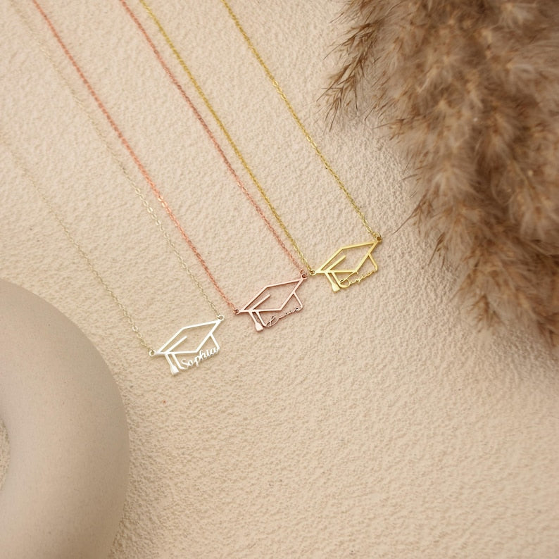 Personalized Graduation Necklace with Graduate's Name, Custom Name Necklace, Gold Name Grad Cap Necklace, Class of 2025 Gift, Gift for Her