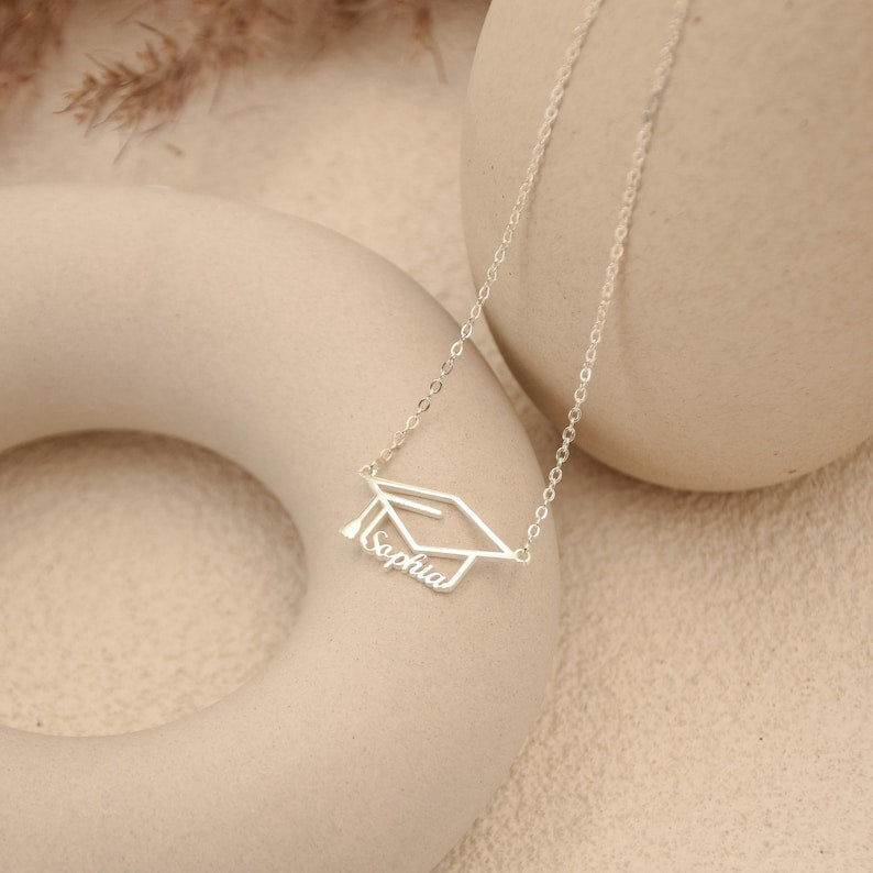 Personalized Graduation Necklace with Graduate's Name, Custom Name Necklace, Gold Name Grad Cap Necklace, Class of 2025 Gift, Gift for Her