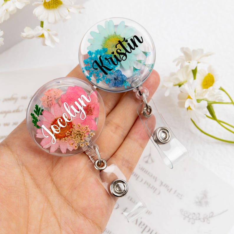 Resin Dried Flower Nurse Badge Holder, Real Flower Badge Reel for Nurse Gift, Custom Name Badge Reel, RN badge reel, Gift for Nurse,Doctor