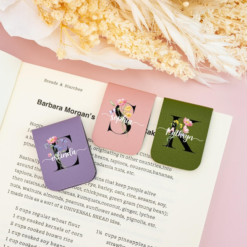 Personalized Initial Name Leather Bookmark, Magnetic Bookmark for Her, Birthday Gift for Reader Lover, Wedding Favor Gift, Gift for Teacher