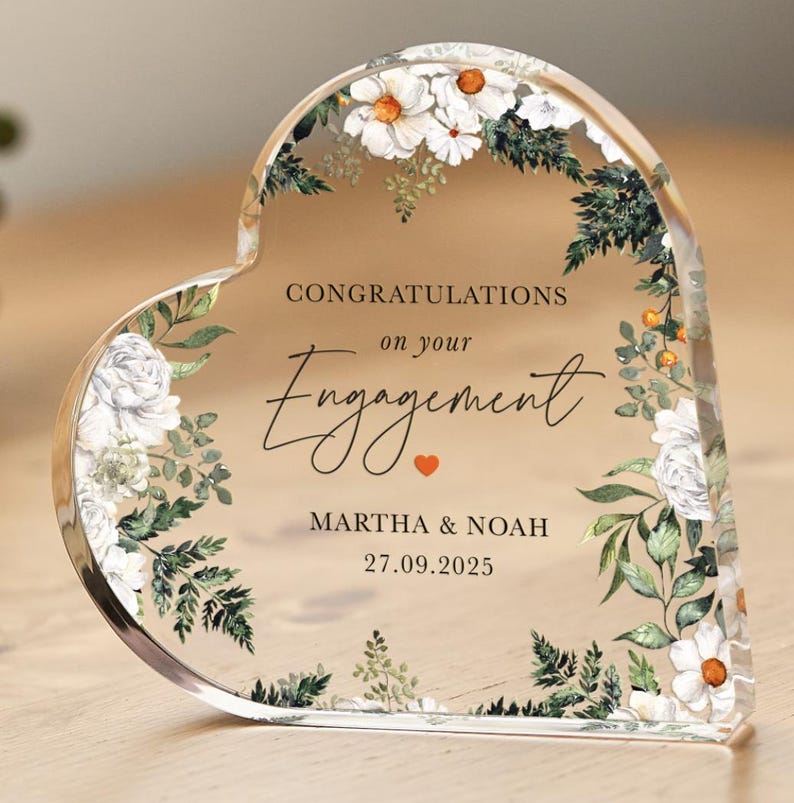 Personalised Engagement Keepsake Gift Plaque with Couple Names Date Wedding Gift Unique Bridal Shower Bride Gift Engaged Couple Gift For Her