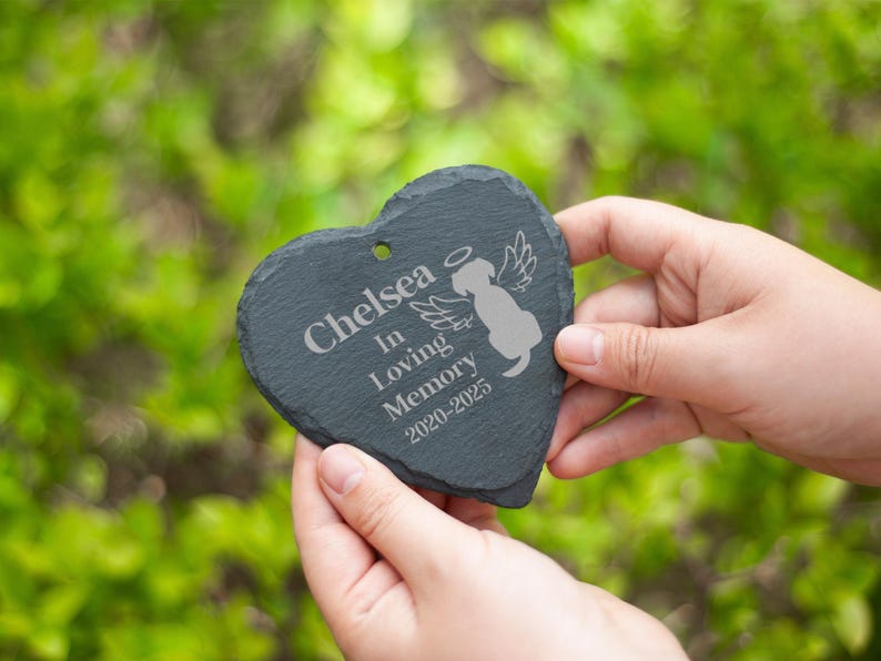 Custom Pet Memorial Garden Stone, Personalized Dog Memorial Garden Stone,Pet Remembrance Gift,Honor Your Beloved Cat or Dog,Pet Grave Marker