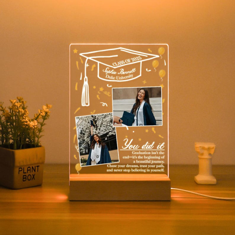 Personalised Graduation Photo Frame Night Light with Name, Graduation 2026 LED Lamp, Acrylic Graduate Plaque, Graduate Senior, Gifts for Her