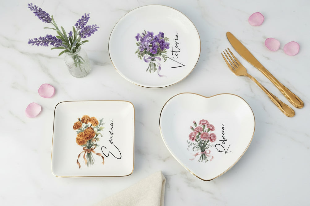 Personalised Birth Flower Trinket Dish,Custom Name Ring Dish,Wedding Bridesmaid Gift,Birthday Jewelry Dish for Her,Christmas Gifts for Mom