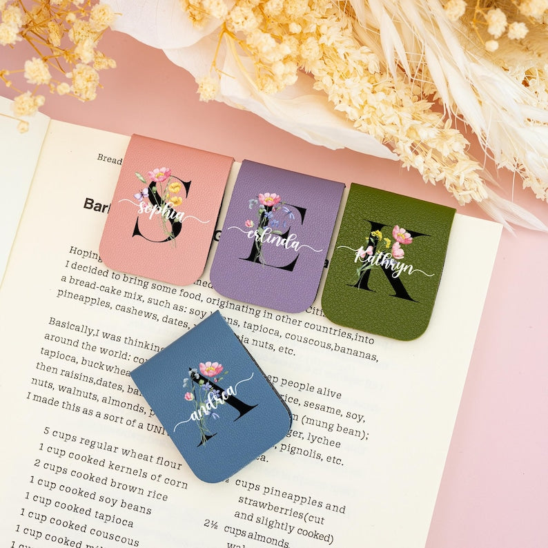 Personalized Initial Name Leather Bookmark, Magnetic Bookmark for Her, Birthday Gift for Reader Lover, Wedding Favor Gift, Gift for Teacher
