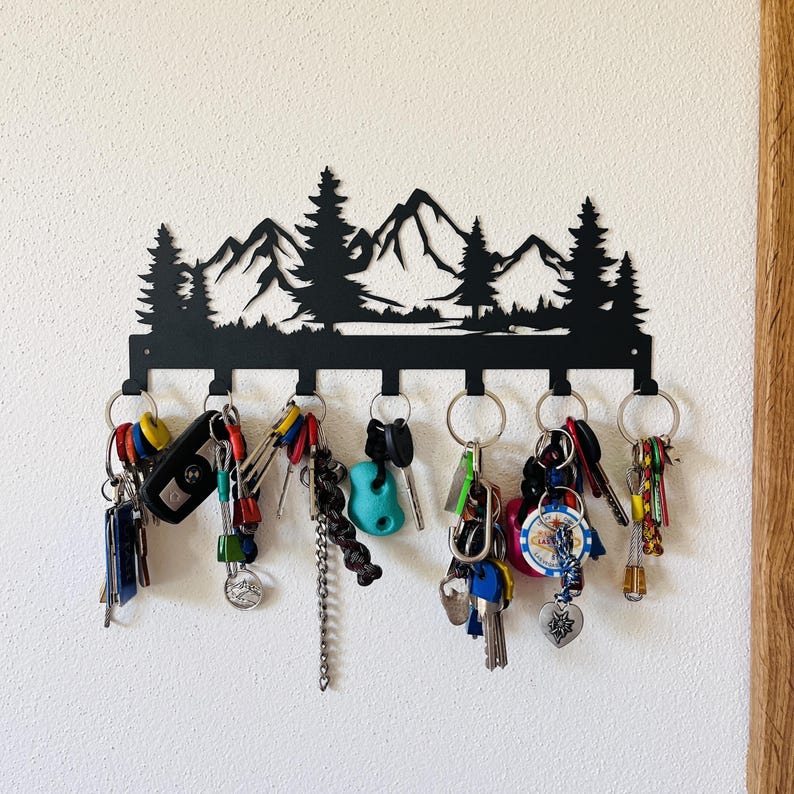 Metal Mountain Key Holder Gift for Hikers and Climbers