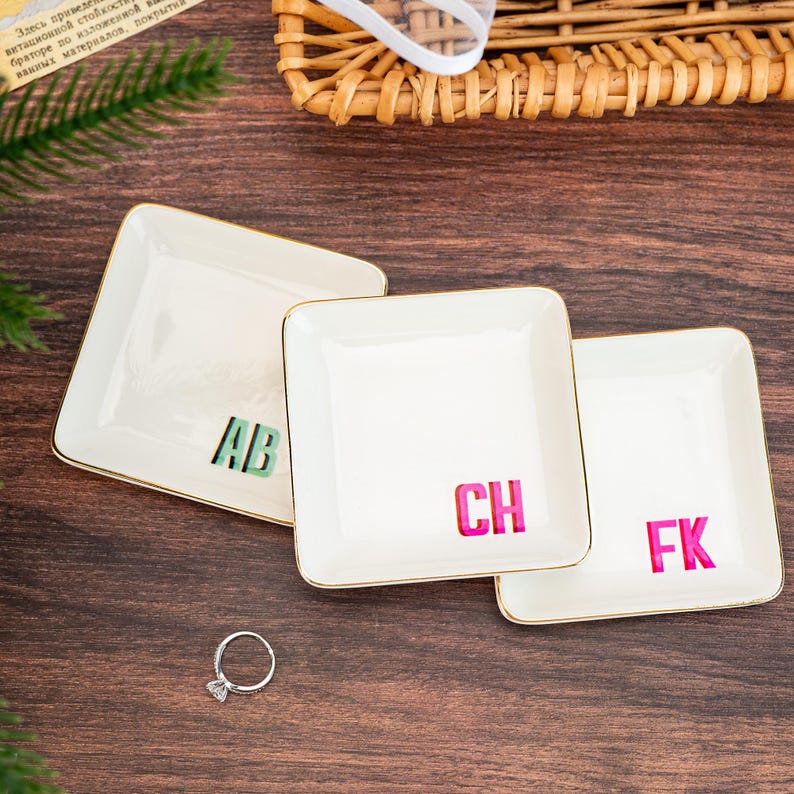 Custom Initial Ring Dish,Personalized Letter Trinket Dish,Jewelry Dish,Wedding Bridesmaid Gift,Birthday Gift for Best Friend,Anniversary