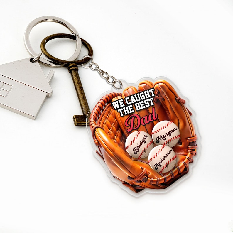 Personalized We Caught The Best Dad Keychain, Kid's Name Throwing Ball, Active Sports, Great Ball Catcher, Gift for Dad, Father's Day Gifts