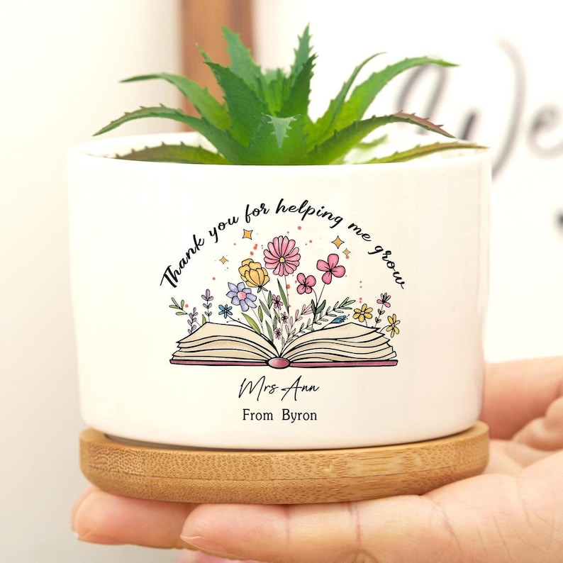 Personalized Flower Pot For Teacher, Gift for Teacher, Thank You For Helping Me Grow, book and pencil Planter, Teacher Appreciation Gift