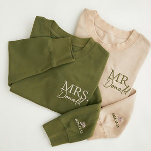 Personalised Mr Mrs Embroidered Sweatshirt - Date on Sleeve, Honeymoon Sweatshirt, Bridal Shower Gift, Couple's Hoodie, Honeymoon Wear