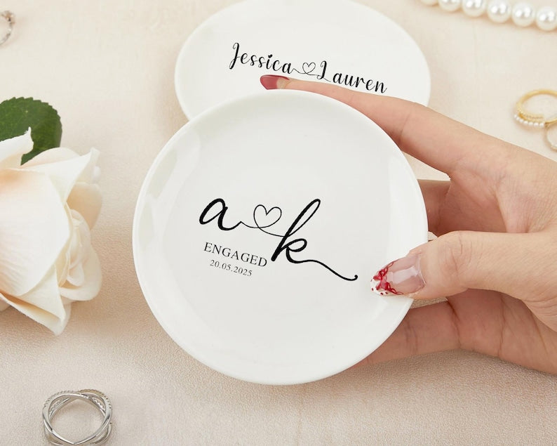 Personalized Engagement Ring Dish Wedding Gift For Bride, Custom Jewelry Tray with Name, Ceramic Trinket Tray, Engagement Gift, Bridal Gifts
