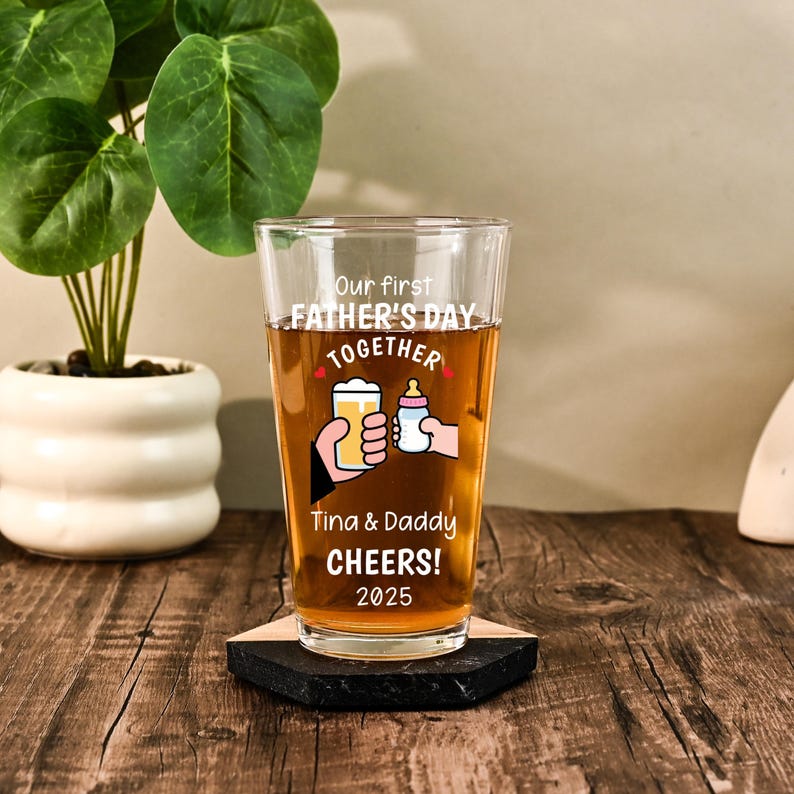 Custom Fathers Day Dad Beer Glass, First Father's Day Gift 2025, Gift For Dad, New Dad Wine Glass, Gift for Husband, Fathers Day Keepsake