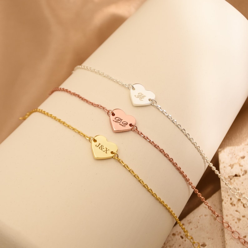 Custom Name Heart Bracelet,Engraved Heart Bracelet,Heart Charm Bracelet,Custom Date Jewelry, Handmade Initial Charm,Birthday Gift for Her