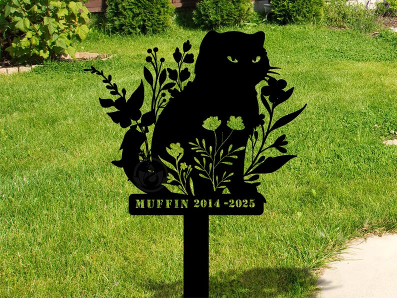 Custom Cat Memorial Stake, Cat Grave Marker, Cat Breed Metal Sign, Pet Memorial Gift, Cat Memorial Plaque, Pet Loss Gift, Remembrance Stake