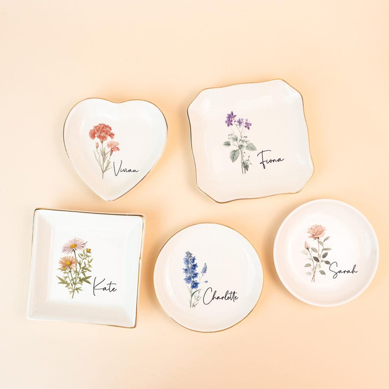 Personalized Birth Flower Ring Dish, Wedding Ring Dish, Perfect Bridesmaid Gift, Best Friend Gift, Custom Jewelry Dish, Birthday Party Gift