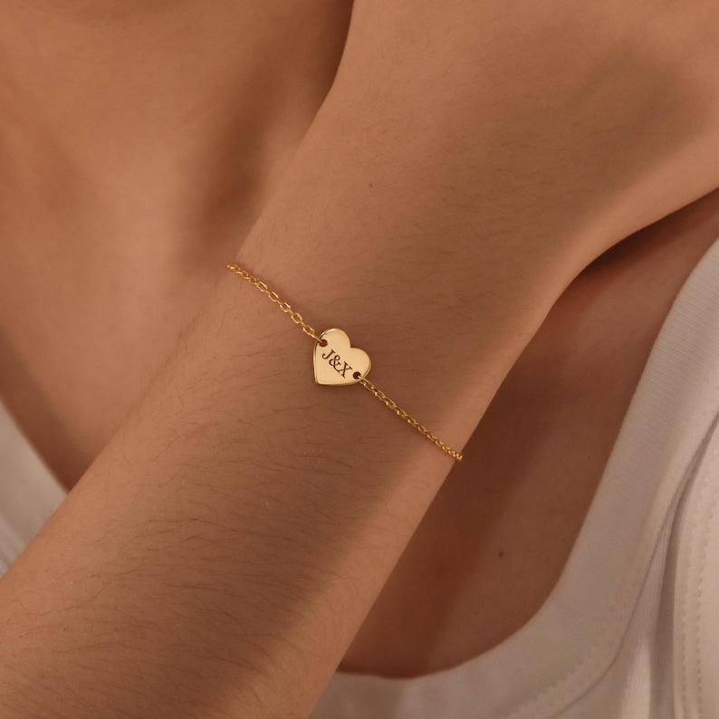 Custom Name Heart Bracelet,Engraved Heart Bracelet,Heart Charm Bracelet,Custom Date Jewelry, Handmade Initial Charm,Birthday Gift for Her
