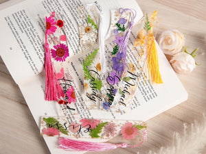 Personalized Pressed Daisy Bookmark: Custom Acrylic Floral Reader Gift